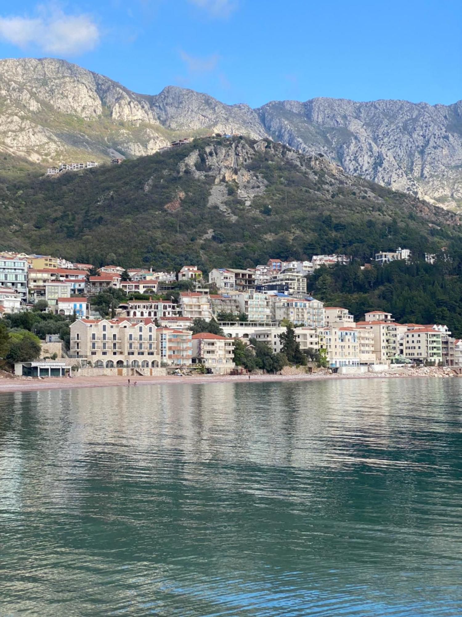 Apartments Dzaleta Sveti Stefan Exteriör bild